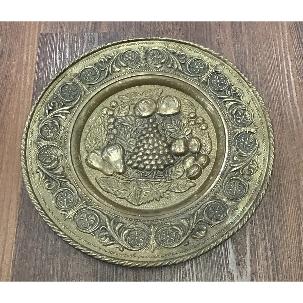 Vintage Peerage Brass Embossed Wall Hanging 2 Plates Made‎ In England